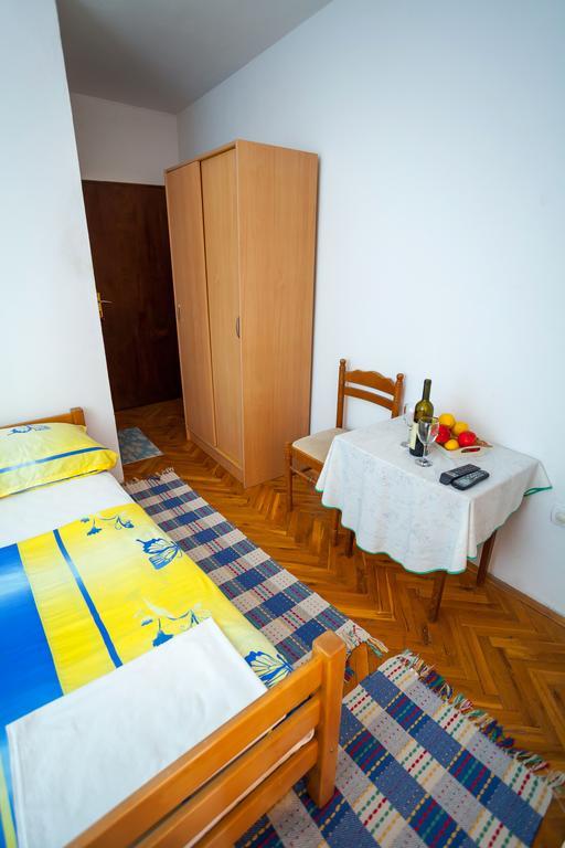 Apartments Marko Tivat Oda fotoğraf
