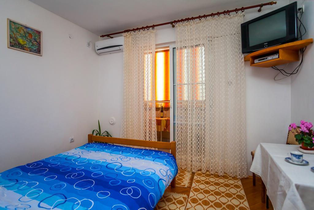 Apartments Marko Tivat Oda fotoğraf